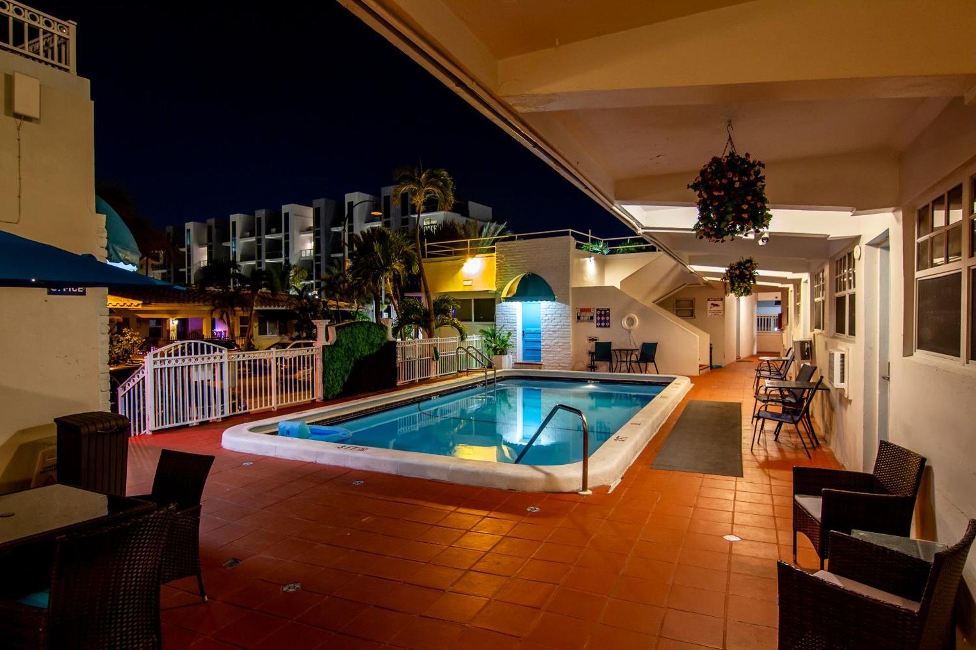 Pousada Suites Χόλιγουντ Εξωτερικό φωτογραφία
