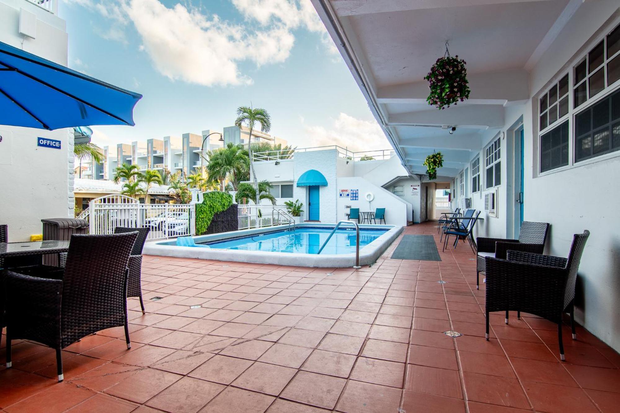 Pousada Suites Χόλιγουντ Εξωτερικό φωτογραφία
